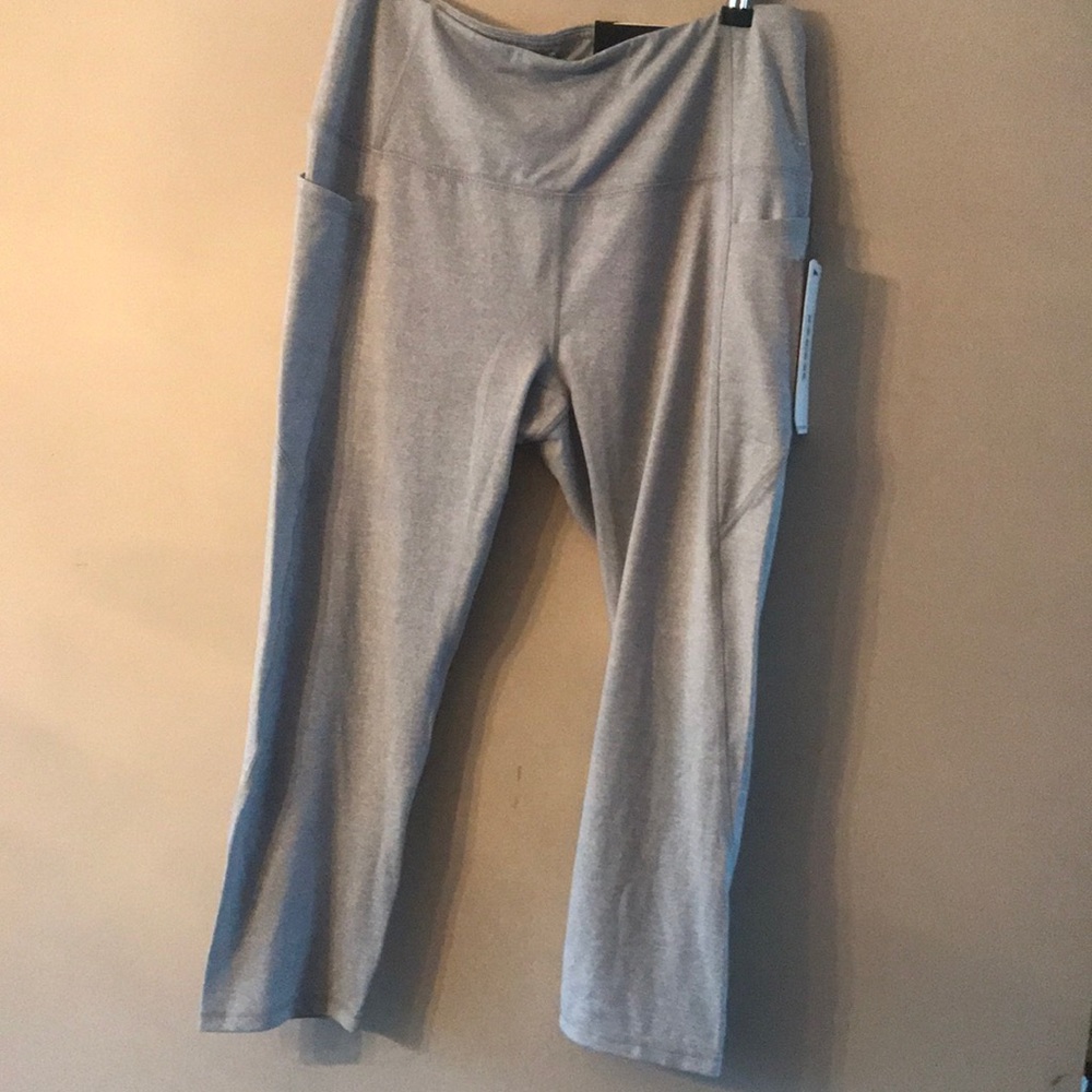 RBX Women’s Capri Length High Waisted Athletic Pants NWT Size Large